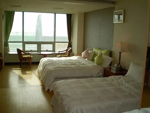 Incheon Airportel 2*,