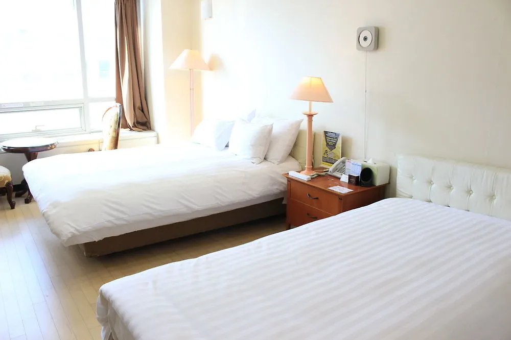 Incheon Airportel 2*,